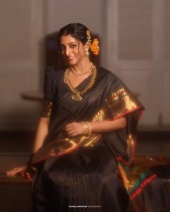 arsha-chandini-baiju-latest-photos-in-saree-outfit-035